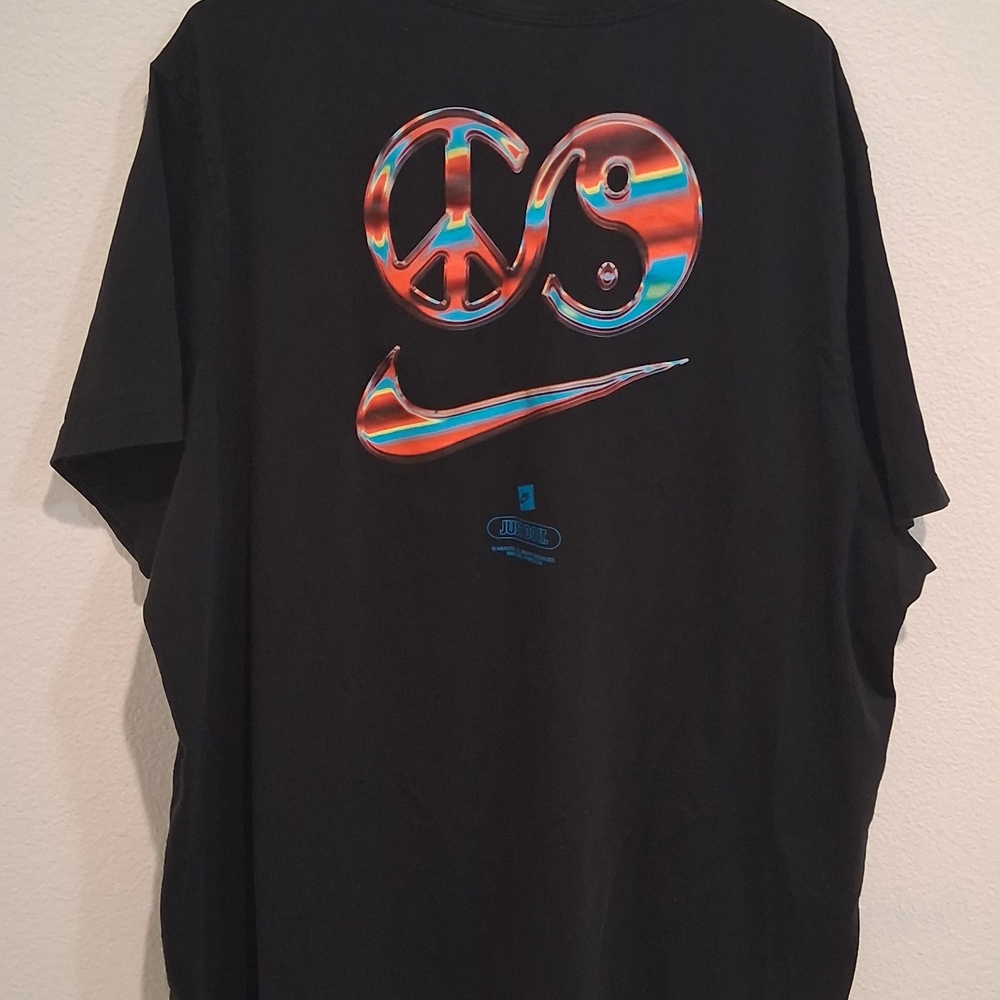 Nike Graphic Tee